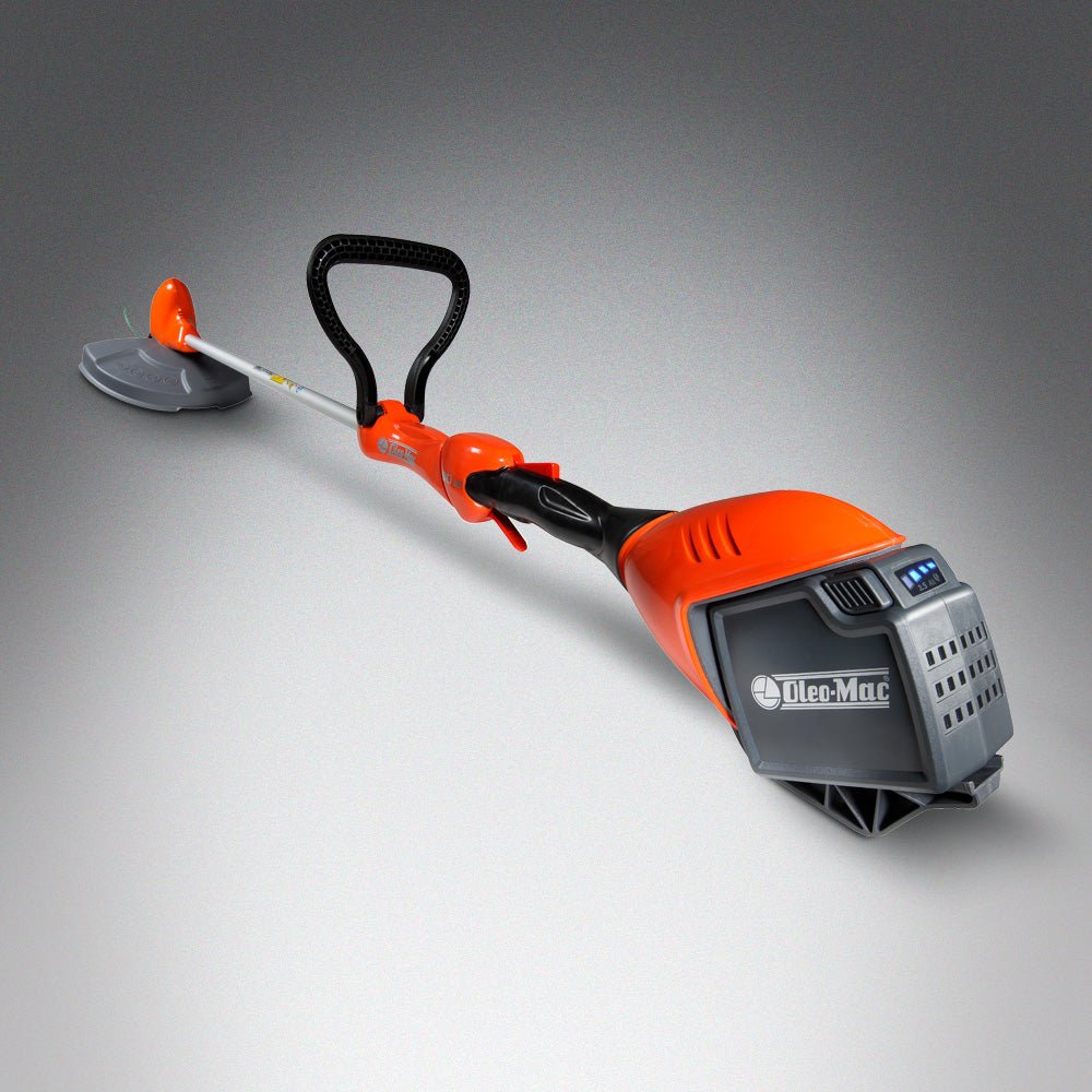 Débroussailleuse à batterie Oleo-Mac BCi 30 avec batterie et chargeur